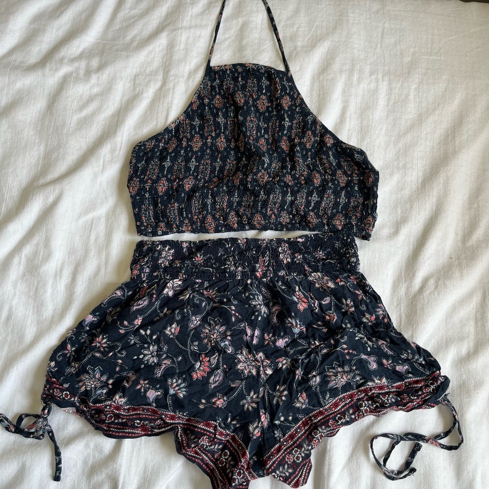 Hollister Matching Halter Top and Shorts Set Size XS